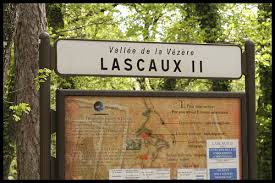 Lascaux sign